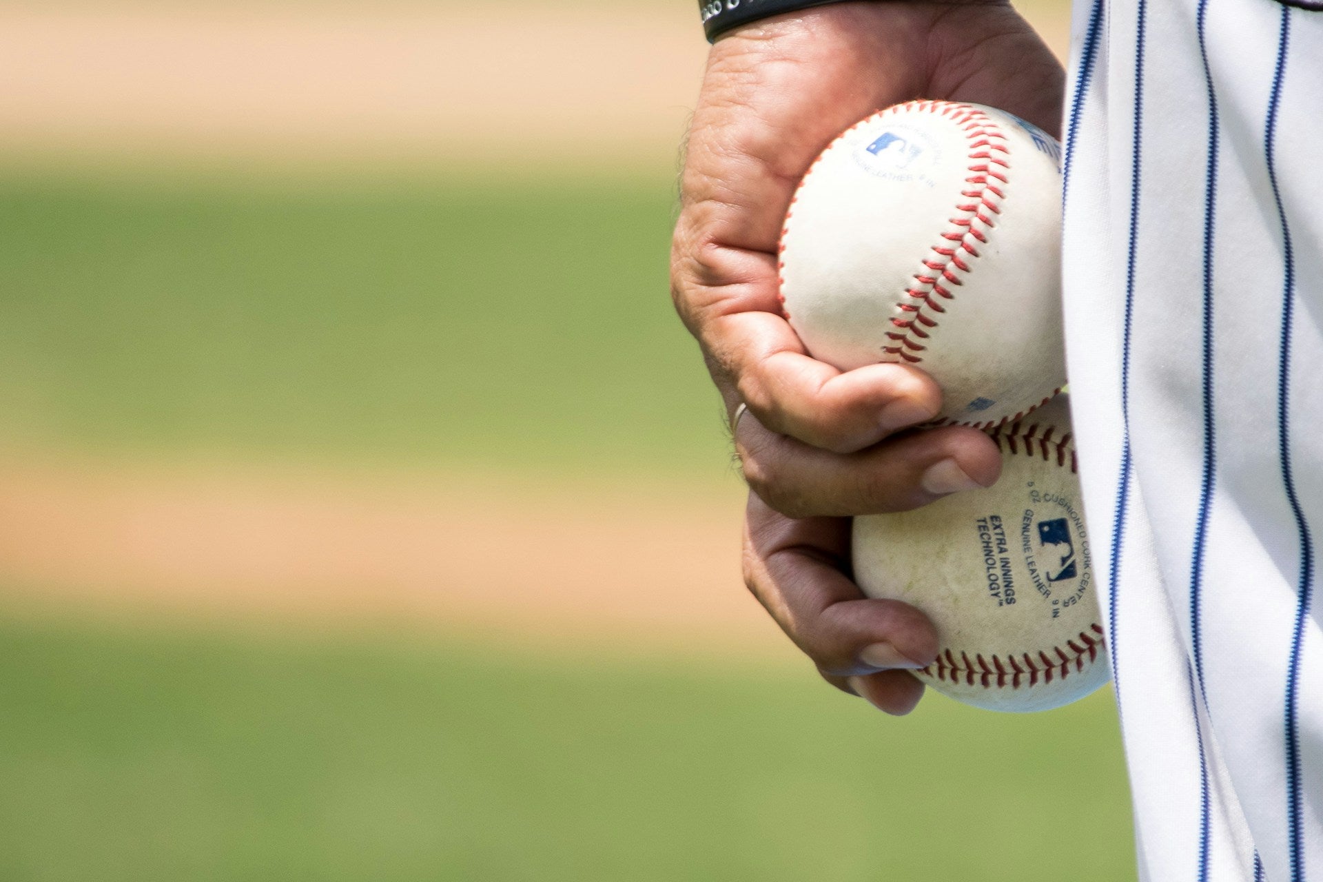 How to Clean White Baseball Pants With Tough Stains